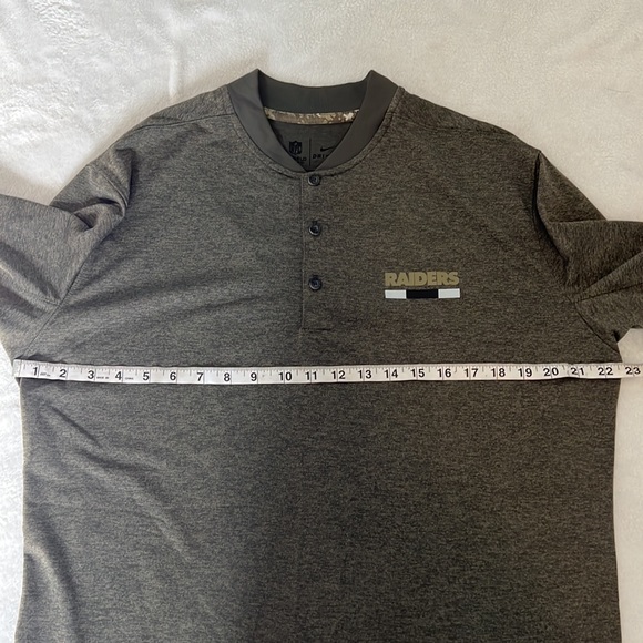 Nike Dri-Fit Salute to Service Las Vegas Raiders Henley Tee - Picture 8 of 10